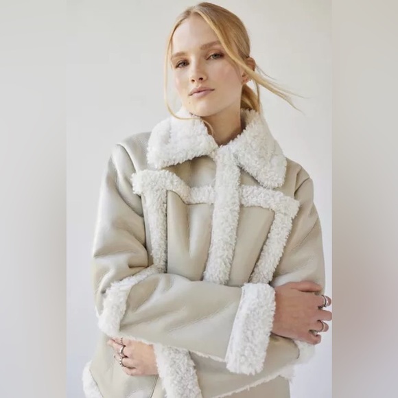 Urban Outfitters Willa Faux Leather Fur Sherpa Jacket Coat - Picture 6 of 8